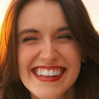 Maggie Roscher Nagie