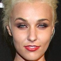 Maty Noyes Nagie