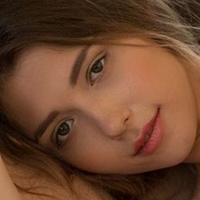 Mila Azul Nagie