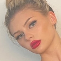 Mila Sobolov Nagie