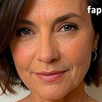 Millie Ravenswood Nagie