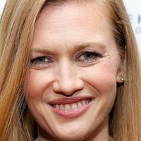 Mireille Enos Nagie