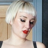 Mistress Petite Nagie