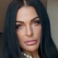 Nadine Kerastas Nagie
