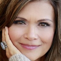 Nia Peeples Nagie