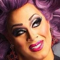 Nina West Nagie
