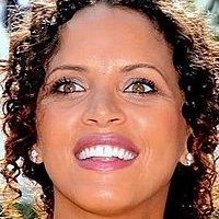 Noémie Lenoir Nagie