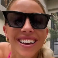 Olivia Harlan Dekker Nagie