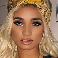 Pia Mia Nagie