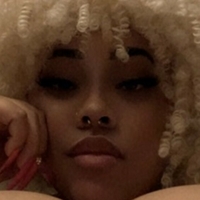 Queeen_savage Nagie