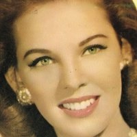 Regina Torne Nagie