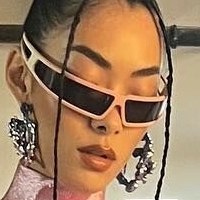 Rina Sawayama Nagie
