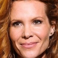 Robyn Lively Nagie