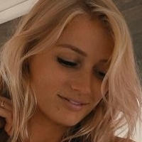 RosieVan Nagie
