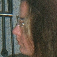 rrubess Nagie