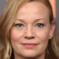 Samantha Mathis Nagie