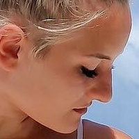 Sanja Ravs Nagie