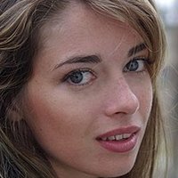 Sarah Barzyk Nagie