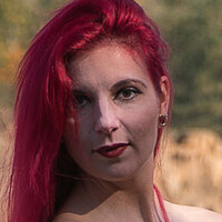 SaRie Nagie