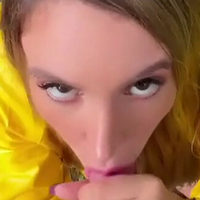 Scarlet Benz Nagie