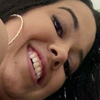 Selena Ryan Nagie