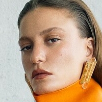 Serenay Sarıkaya Nagie