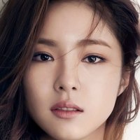 Shin Se-kyung Nagie