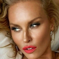 Simona Krainova Nagie