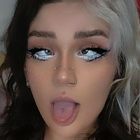 skyrhi Nagie