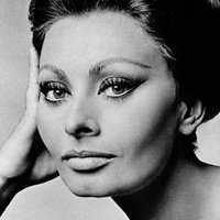 Sophia Loren Nagie
