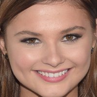 Stefanie Scott Nagie