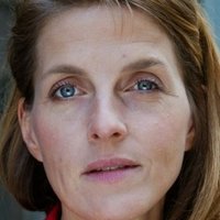 Suzan Erentok Nagie