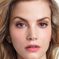 Sylvia Hoeks Nagie