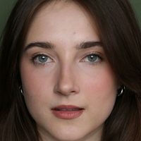 Tess Dinerstein Nagie