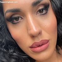 ts_antonella Nagie