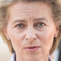 Ursula von der Leyen Nagie