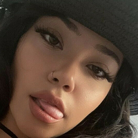 Victoria Vonne Nagie