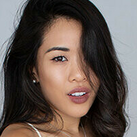 Vivienne Law Nagie