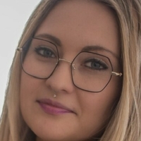 Weiß jemand wie sie heißt? Nagie