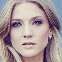 Winter Ave Zoli Nagie