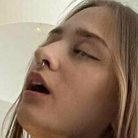 Yummy_molly Nagie