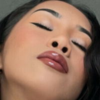 Zella Nagie