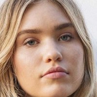 Zoe Cross Nagie